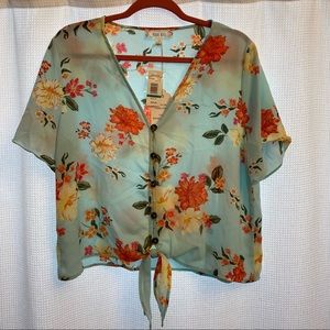 New with Tags Pink Rose Floral Top Size: XL